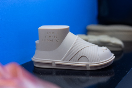 持续创新|晋江鞋博会联泰科技重磅推出金属3D打印机