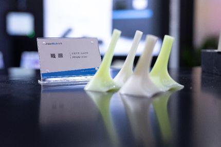 持续创新|晋江鞋博会联泰科技重磅推出金属3D打印机